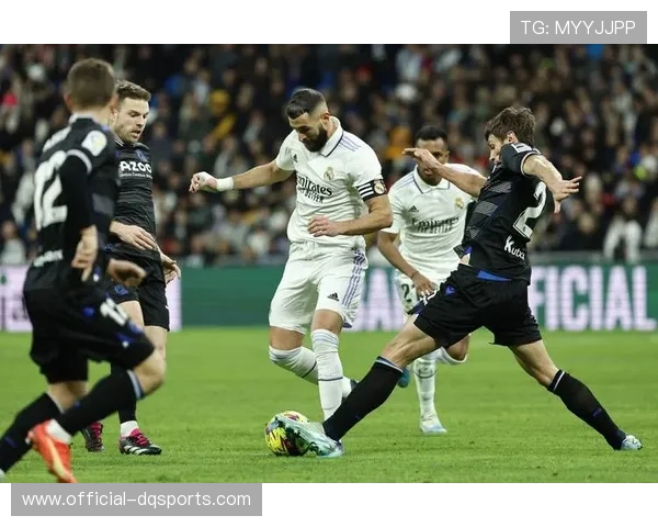 皇马新赛季球衣发布：主场白绿洋红，客场绿色二客粉色